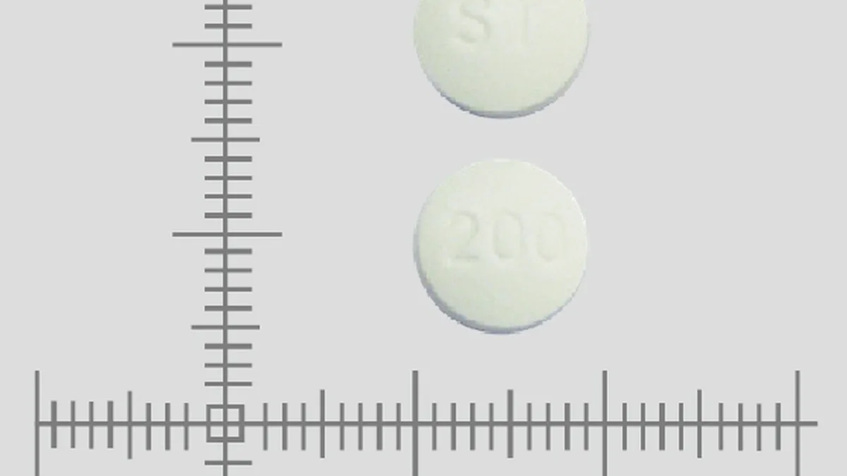 恩曲替尼200mg老挝版药盒